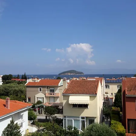 View Bay Nea Iraklitsa